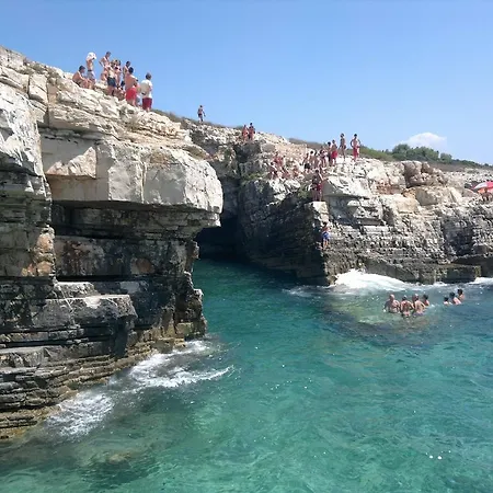 Ana شقة ميدولين